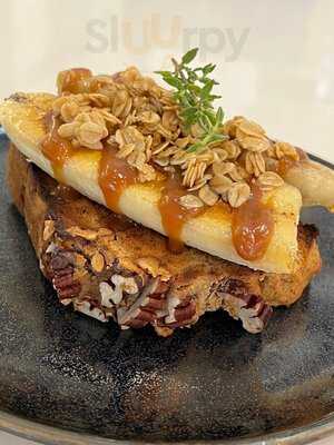 White Dragon Cafe And Bistro