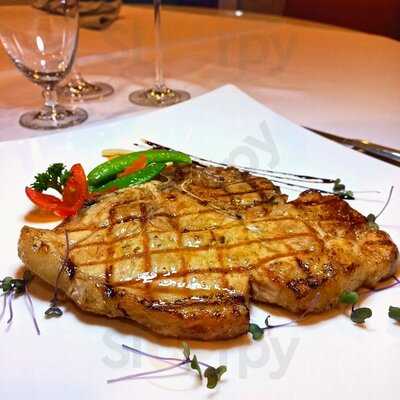 Bruno's Restaurant And Wine Bar