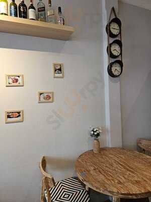 Papa Uno Viennoiserue & Bistro