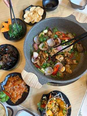 Food Choi Family Hot Pot