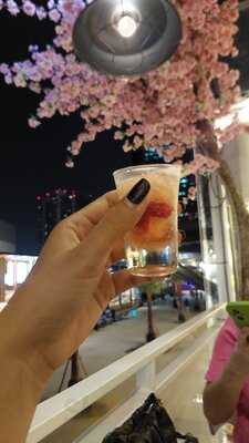 Vanguard Bar And Cocktail