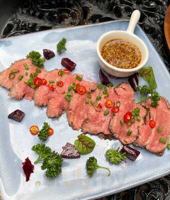 Din Restaurant & Jazz Bar