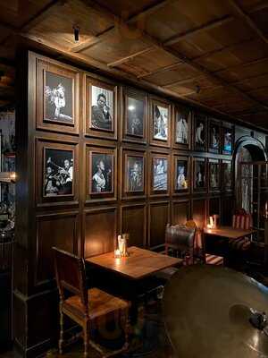 Din Restaurant & Jazz Bar