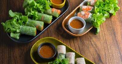 บ้านเส้นสาย