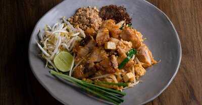 บ้านเส้นสาย