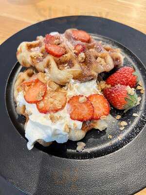 อัลฟ่า โฮสเทล คาเฟ่ แอนด์ บาร์