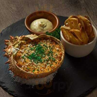 Japan-ish Bar & Restaurant