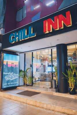 Chill Inn Hostel & Cafe
