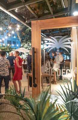 The Deck Bangkok (sukhumvit Soi 20)