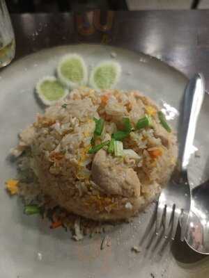 Try Me Thai Restaurant & Bar