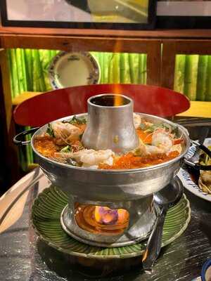 Ruay Mitr Boiled Rice, Sathorn 10