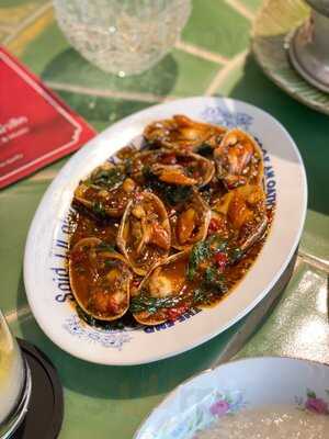 Ruay Mitr Boiled Rice, Sathorn 10