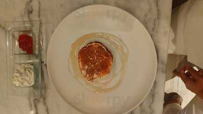 Qrumb Vegan Restaurant And Cafe