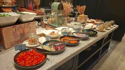 Qrumb Vegan Restaurant And Cafe