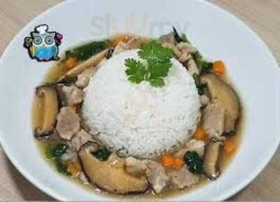 Madame Cat Veggie Café