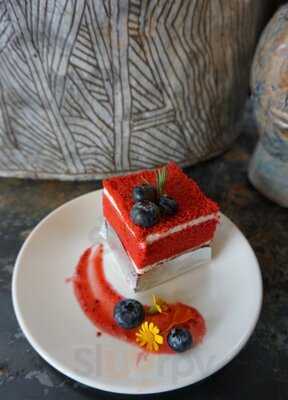 Noor Cafe & Restaurant