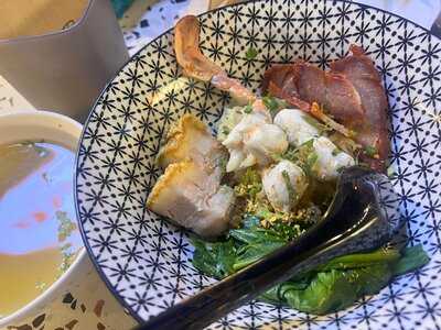 Moom Muum Park Soi 11