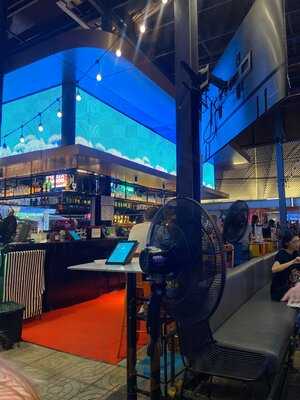 Moom Muum Park Soi 11