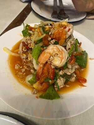 Moom Muum Park Soi 11