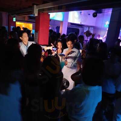 Hubpital Bangkok Bar