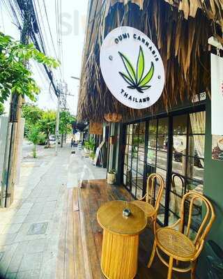 Oumi Organic Cafe