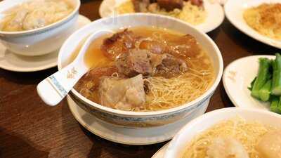 Mak's Noodle Thailand