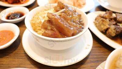 Mak's Noodle Thailand