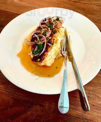 Biscuit Bar & Restaurant