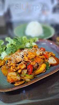 Baan Mai Cafe & Restaurant Phuket