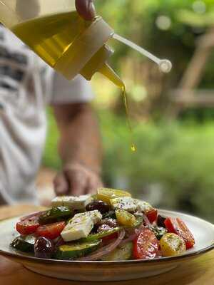 Armenio's Modern Grandma