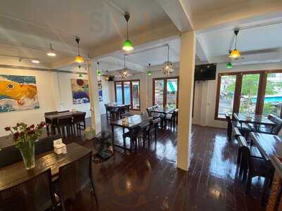 Steve Cuisine And Bar