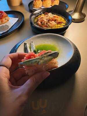 Luz Bangkok Tapas Bar