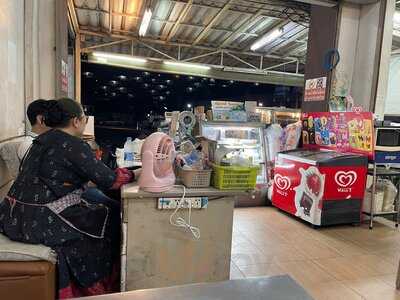 Chicken Rice Srinakarin 40