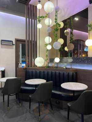 The Weekend Cafe & Bar