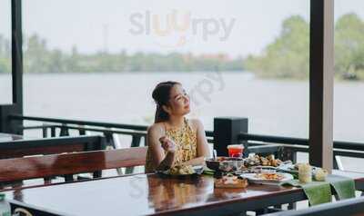 ครัวส้มโอหวาน อัมพวา