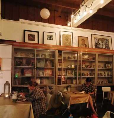 Banglumphu House&bistro