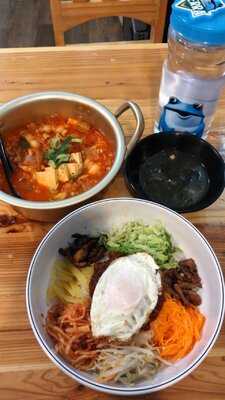 Dal Dwaeji - Korean Restuarant