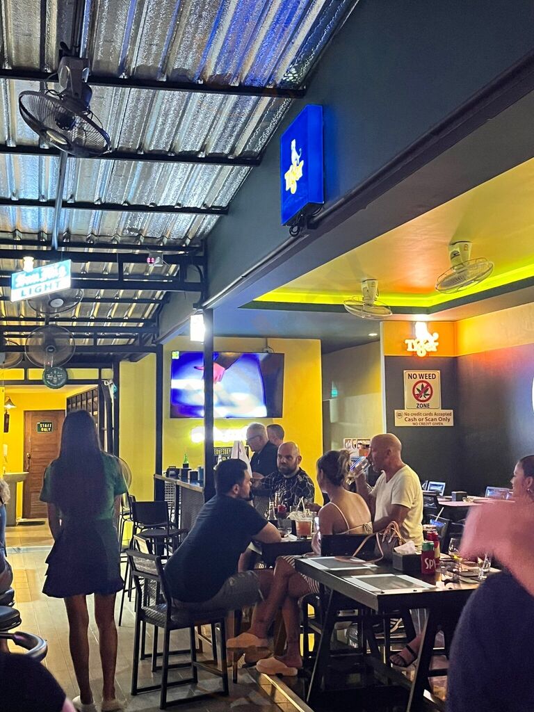 Mc Fly's Pub Restaurant