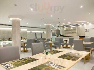 พิลลาร์ เรสเตอรองท์ แอนด์ บาร์