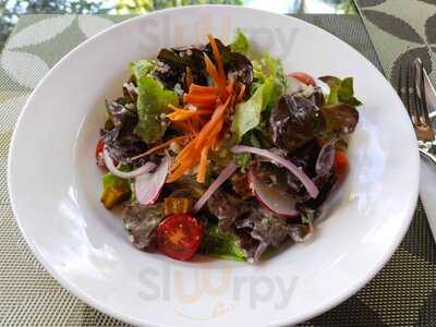 พิลลาร์ เรสเตอรองท์ แอนด์ บาร์