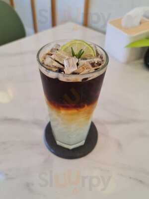 Tomorrow Cafe & Bistro