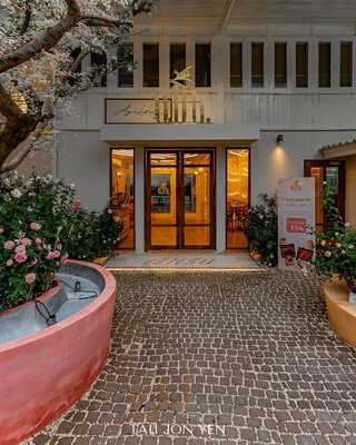 Camin Cuisine & Cafe - Ari Branch