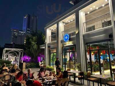 One Enchanting Thai Kitchen & Lounge