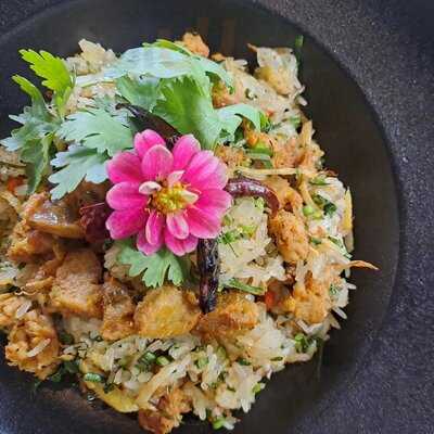 One Enchanting Thai Kitchen & Lounge