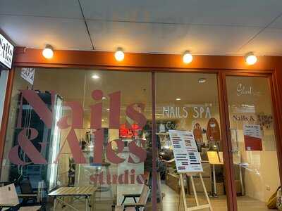 Nails & Ales Studio