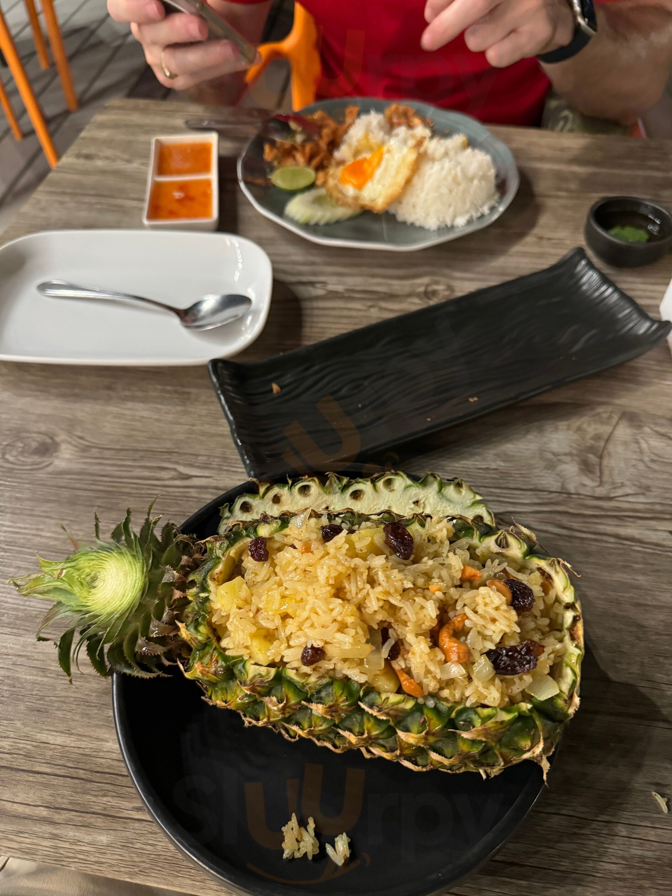 Phi Phi Don Cafe & Restaurant