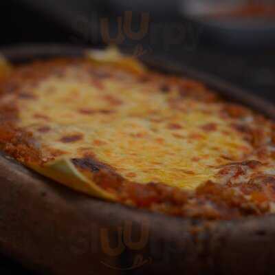 Izzy's Restaurant Cafe & Bar