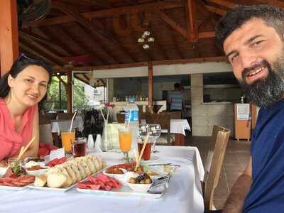 Cafe Almond Restorant