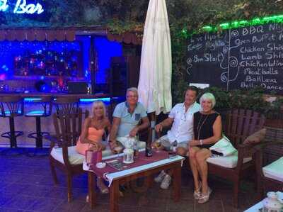 Cafe Almond Restorant