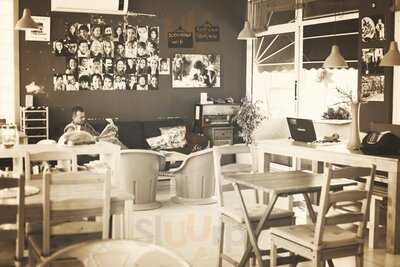 Dulcinea Winehouse Cafe & Bistro